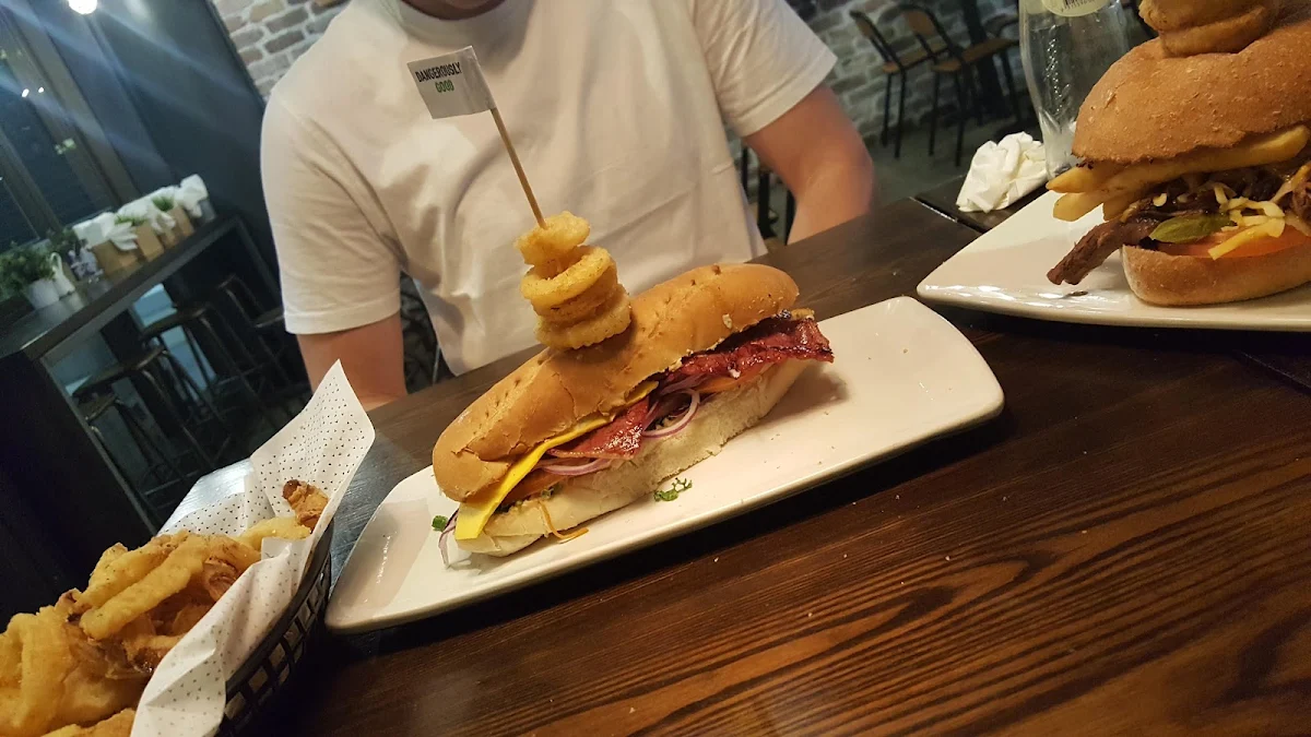 El Diablo w Onion Rings
