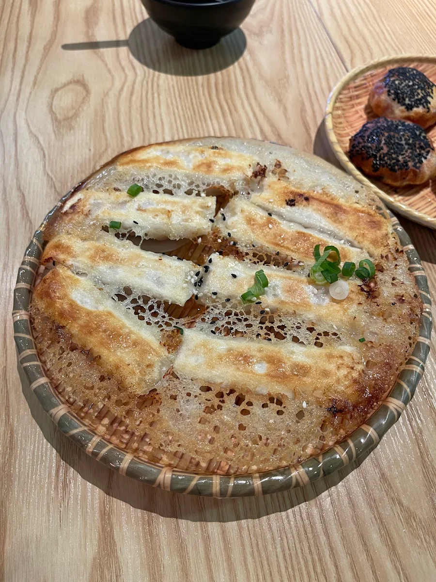Hang Zhou Steamed Beef Bin, 金小烤泥炉烤饼 Jin’s Grilled Meat Pie