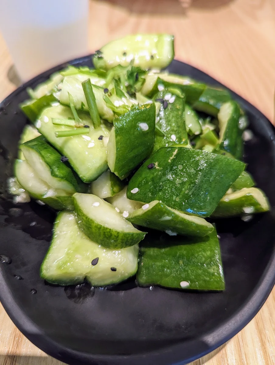 Sweet and Sour Cucumber Salad, 金小烤泥炉烤饼 Jin’s Grilled Meat Pie