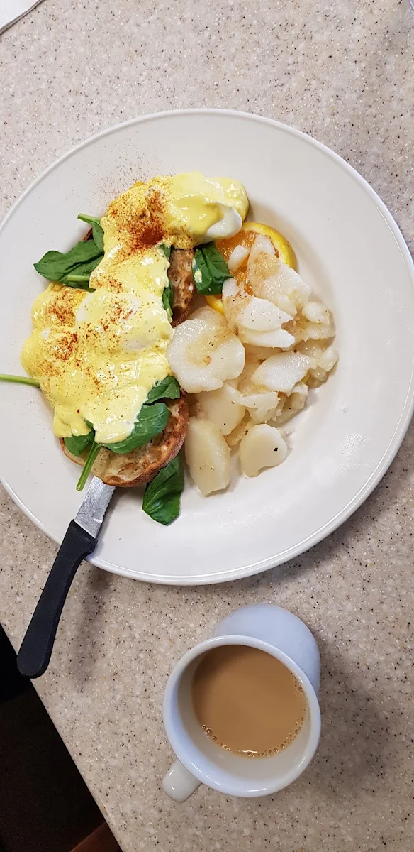 Eggs Benedict with Spinach