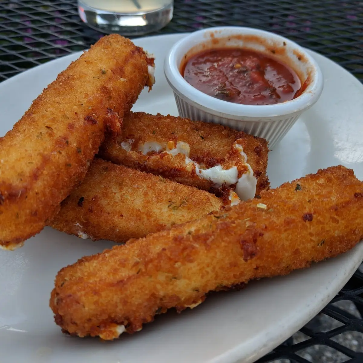 Mozzarella Sticks with Marinara Dipping Sauce
