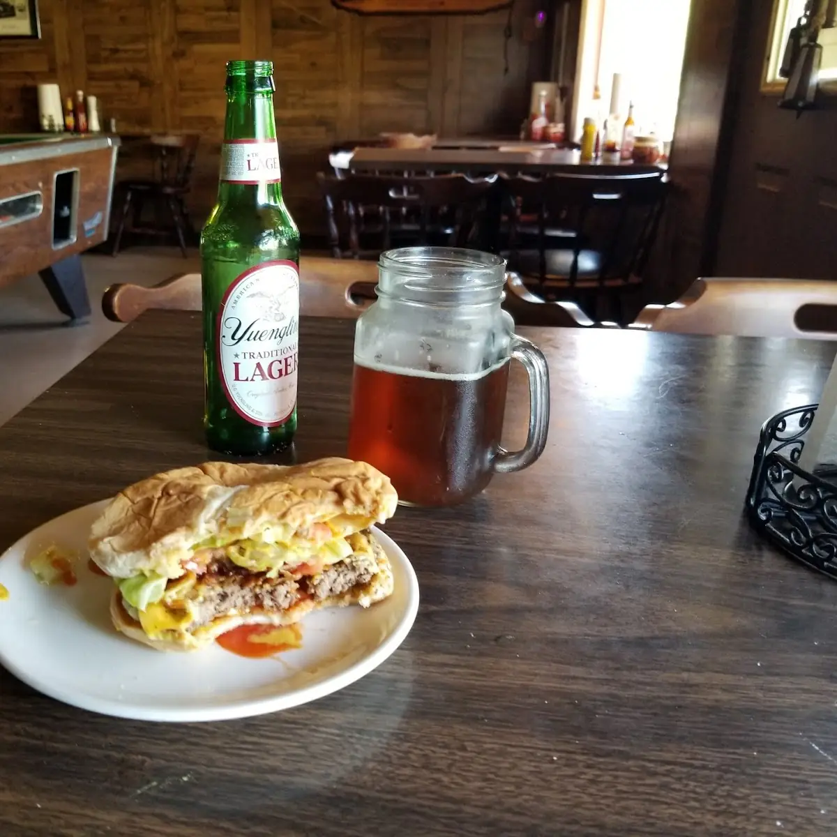 Cheeseburger Deluxe