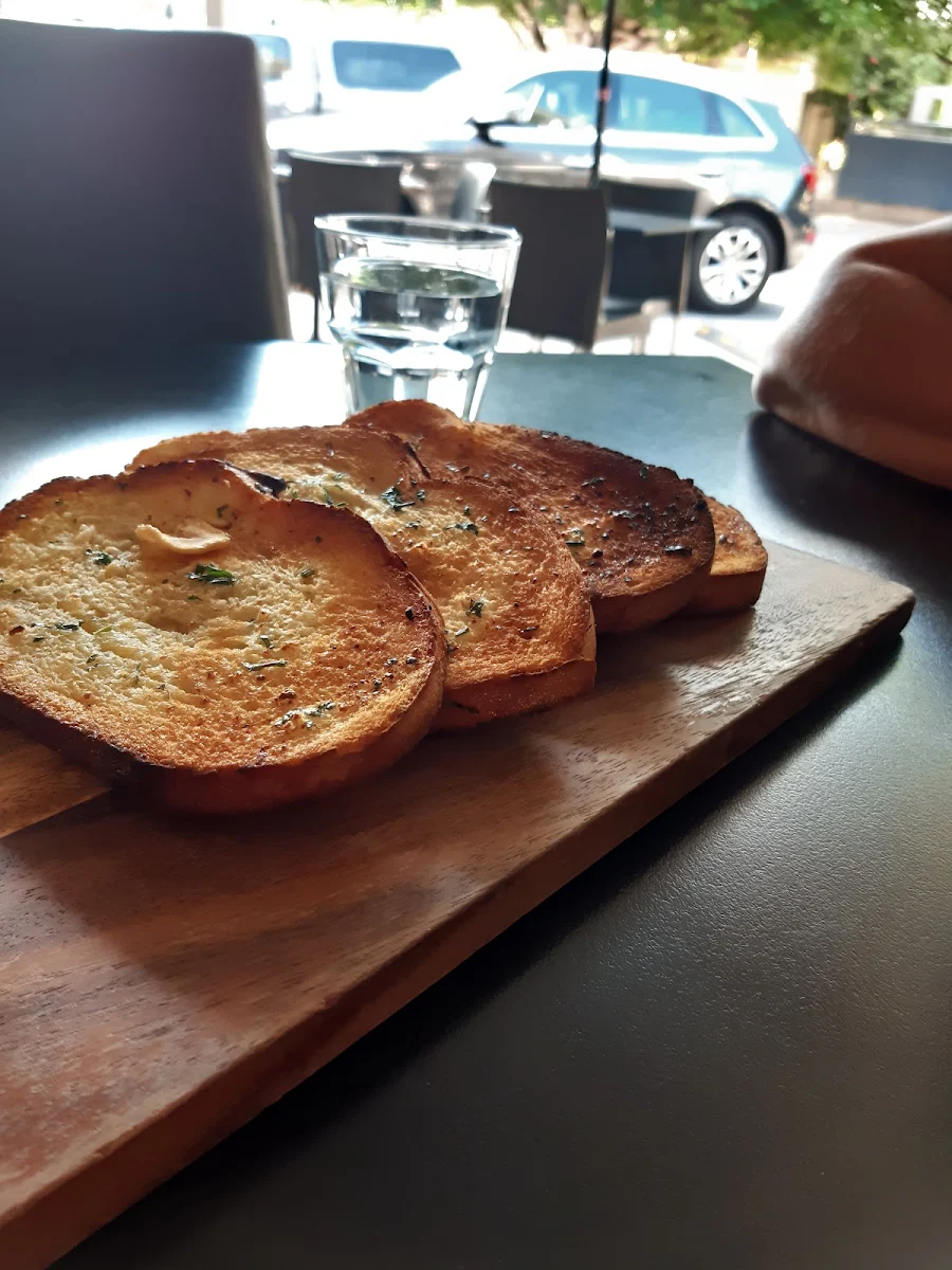 Garlic Bread, Cafe Beach Pit