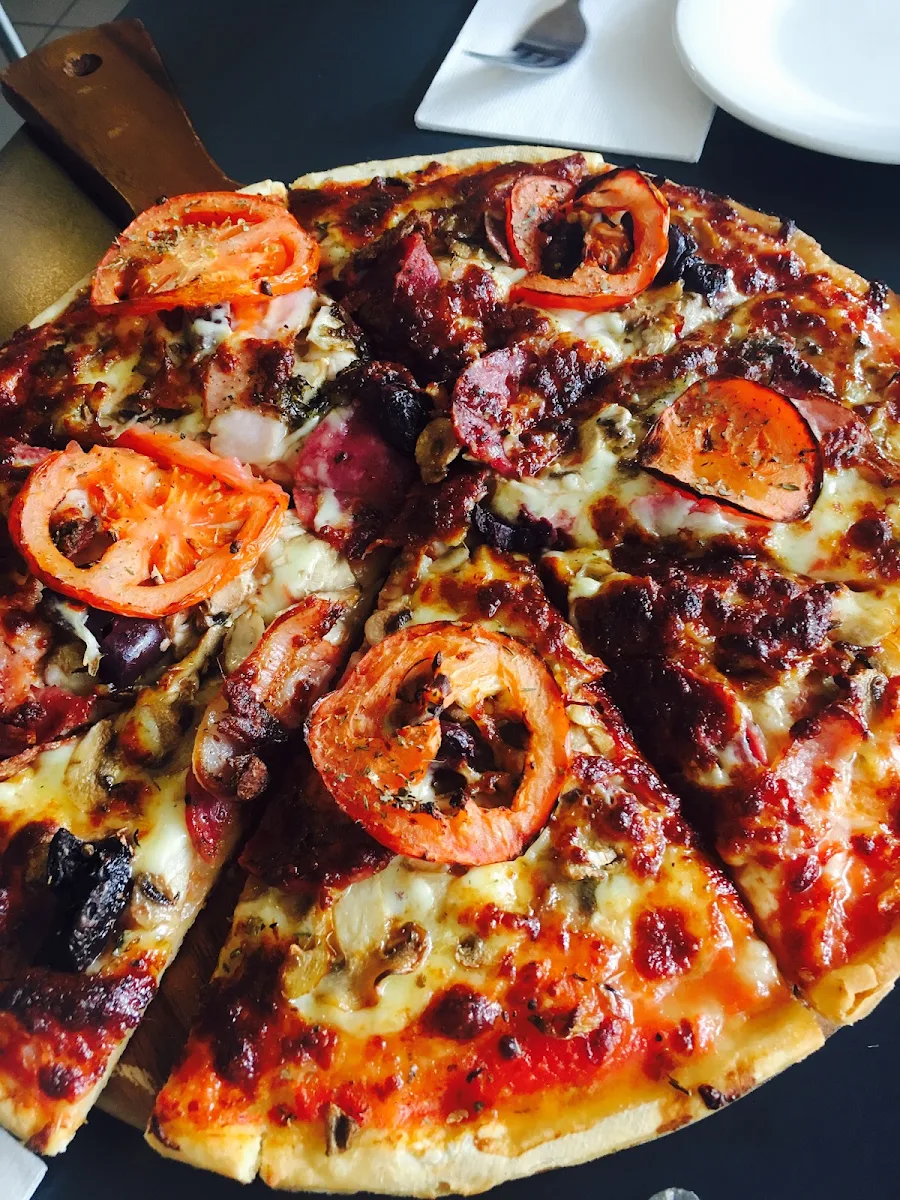 Italian Pizza, Cafe Beach Pit