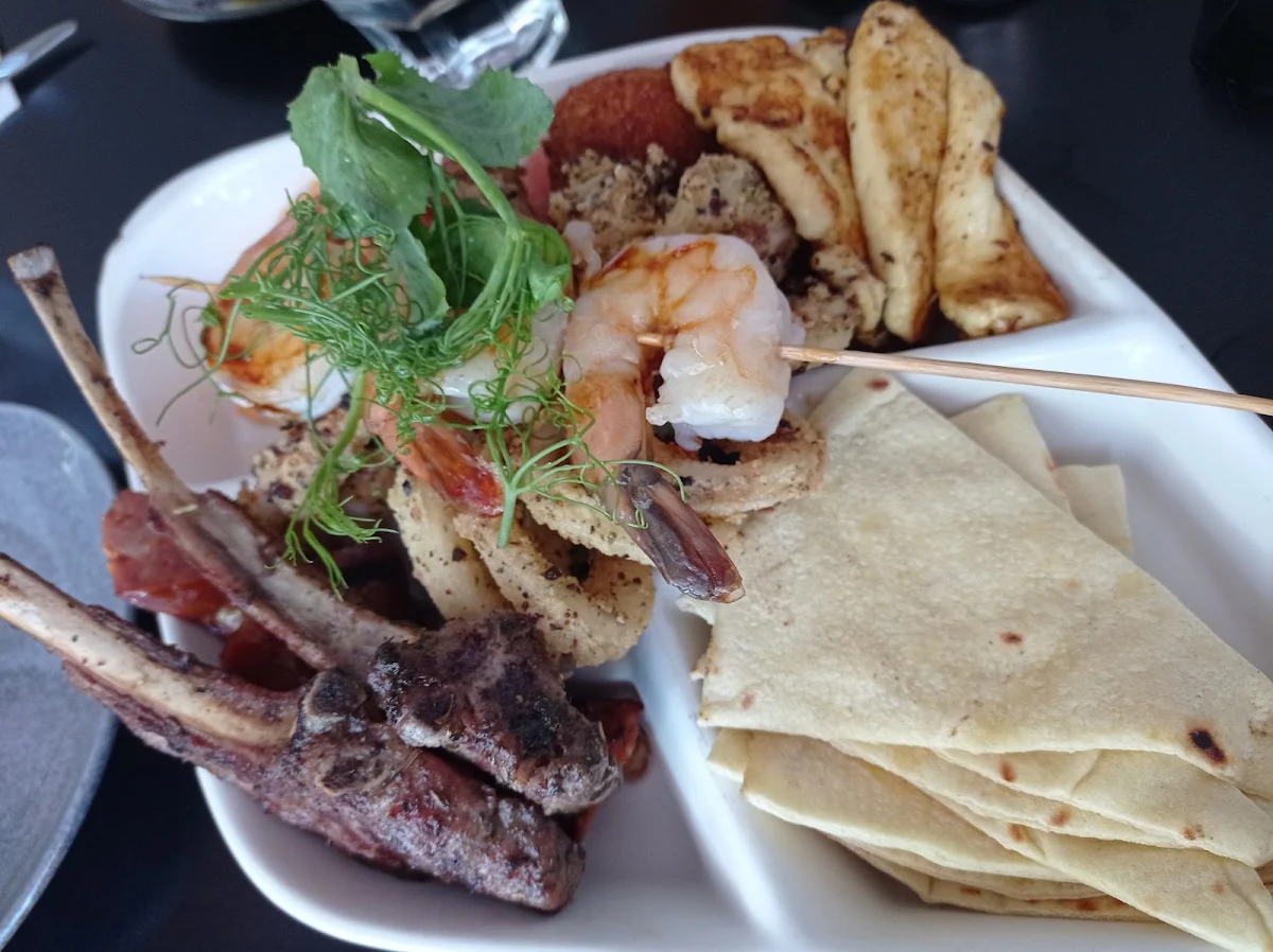 Mezze Plate, Cafe Beach Pit