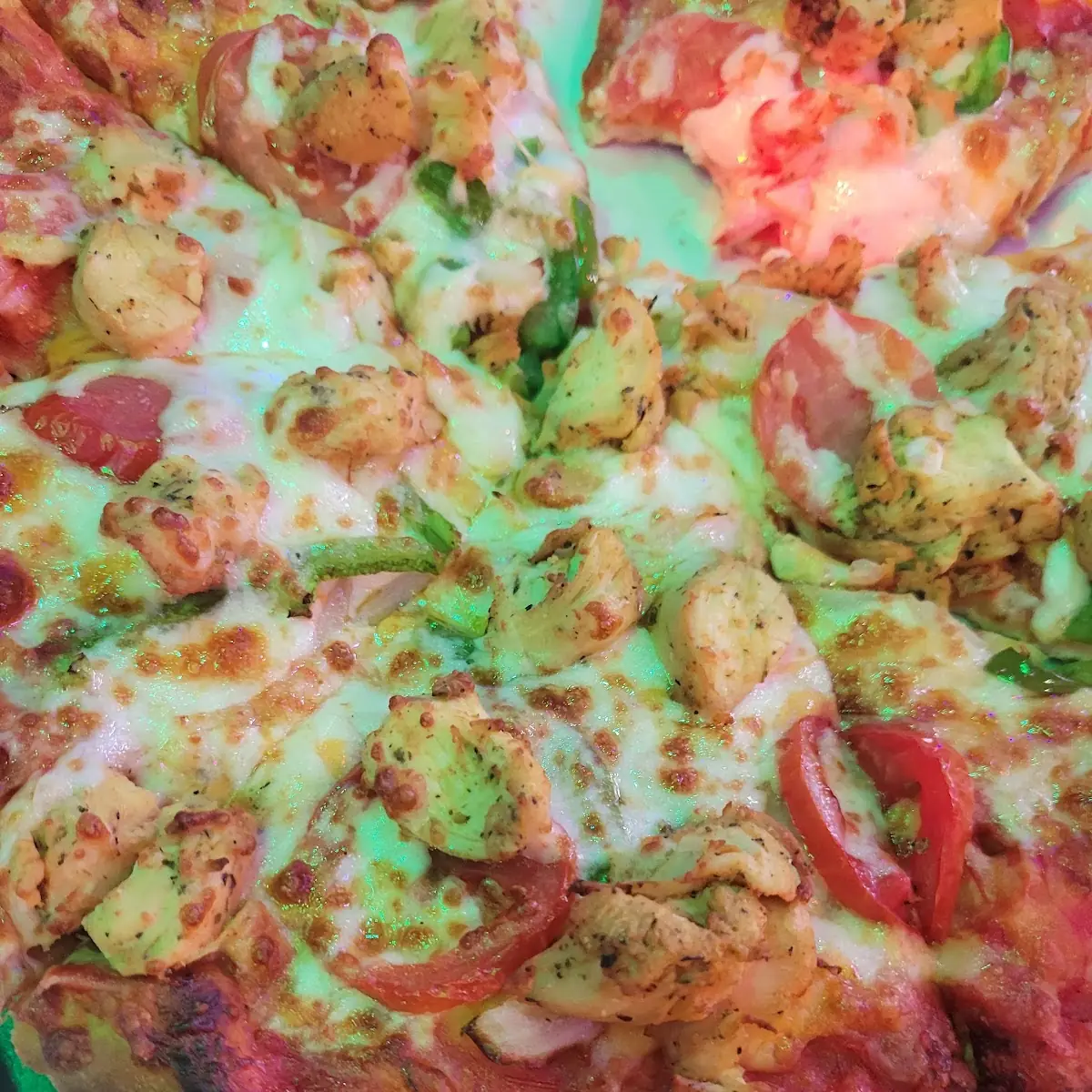 Chicken Alfredo Pizza