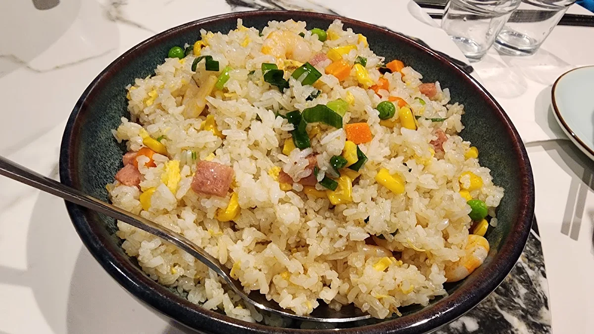 Yangzhou Style Fried Rice with Ham School Prawns Egg & Peas