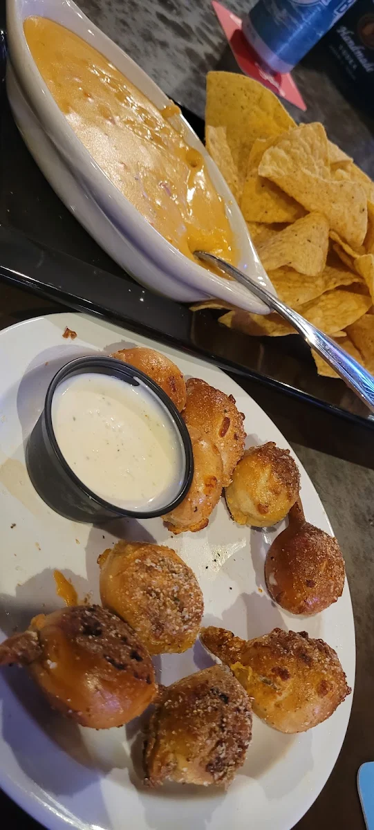 Cheesy Pretzel Bites 24