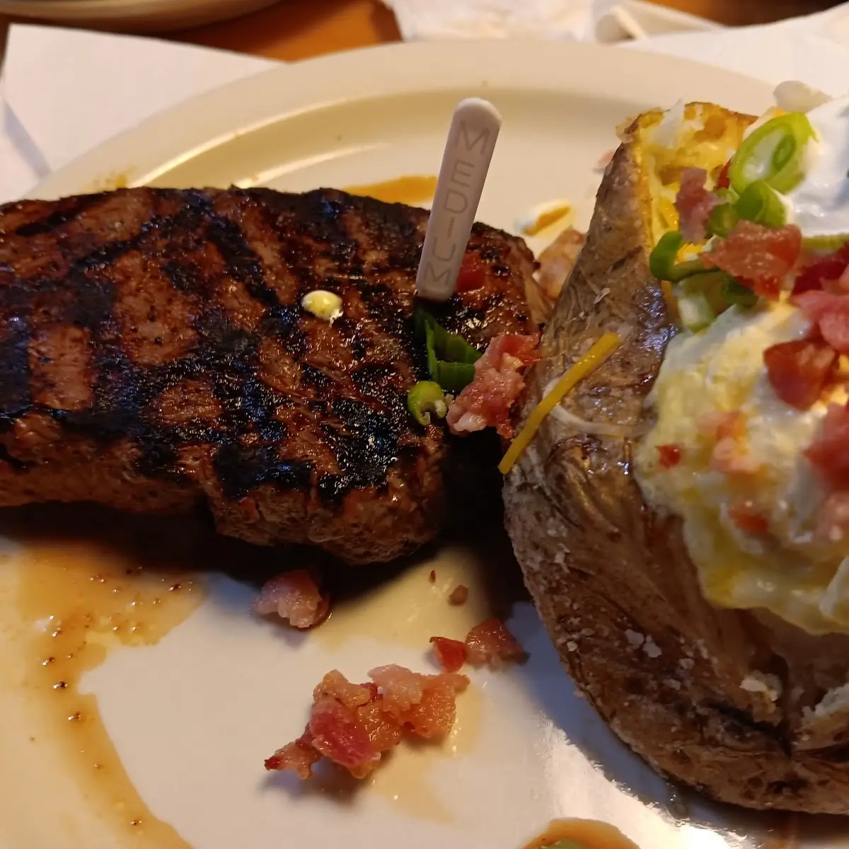 Bubba's Sirloin 9oz with a Loaded Baked Potato