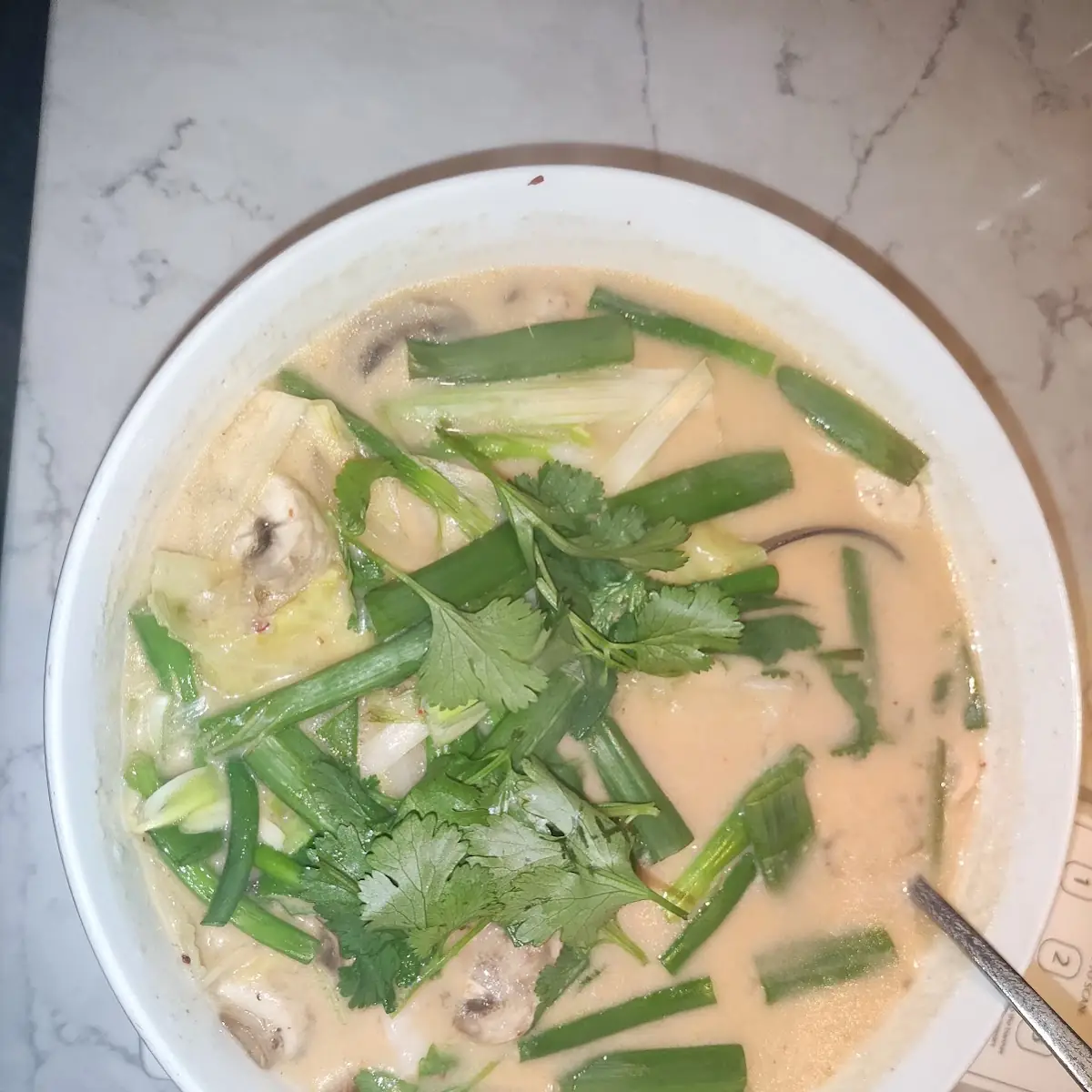 Tom Kha