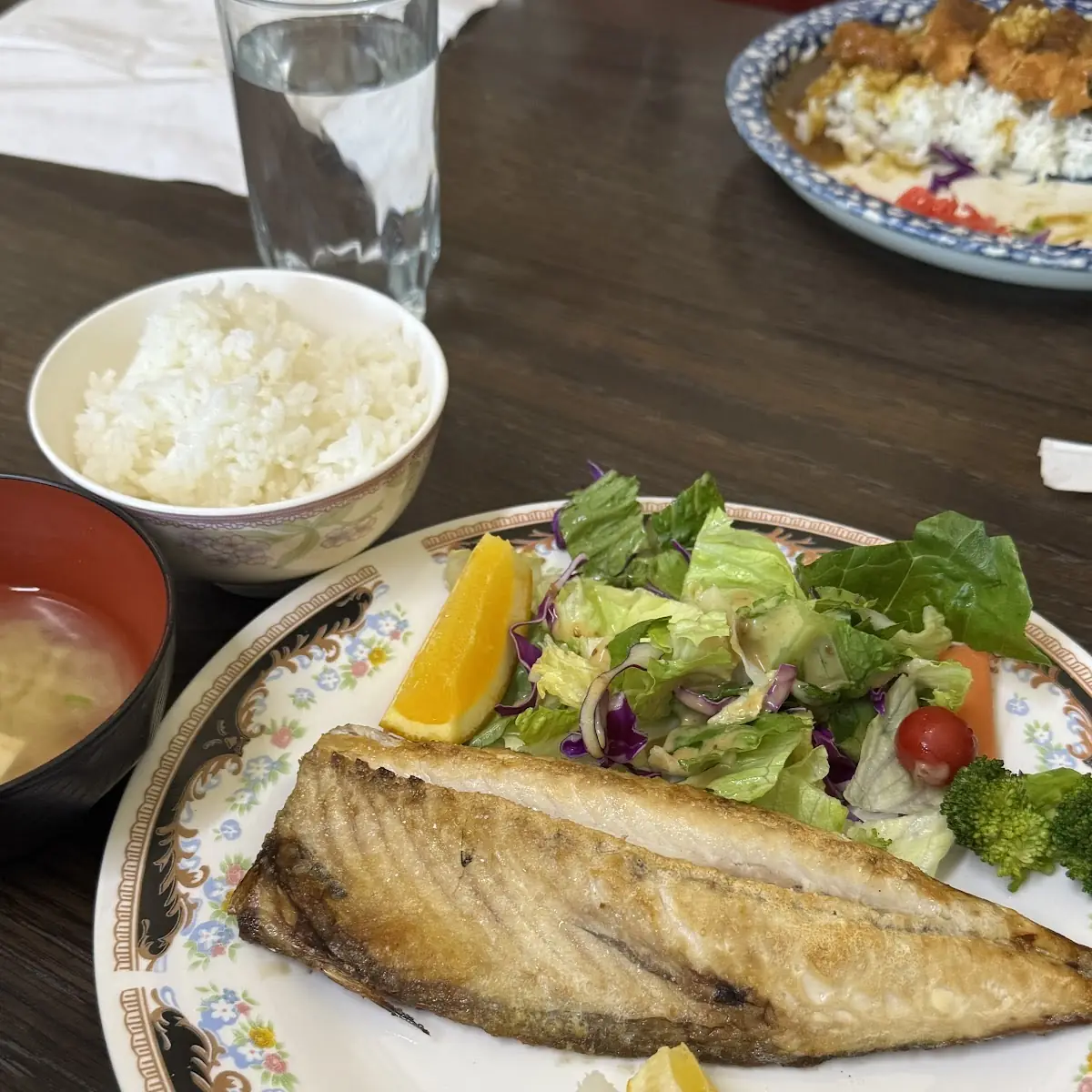 Sabu Shio Grilled Mackerel with Gurnish