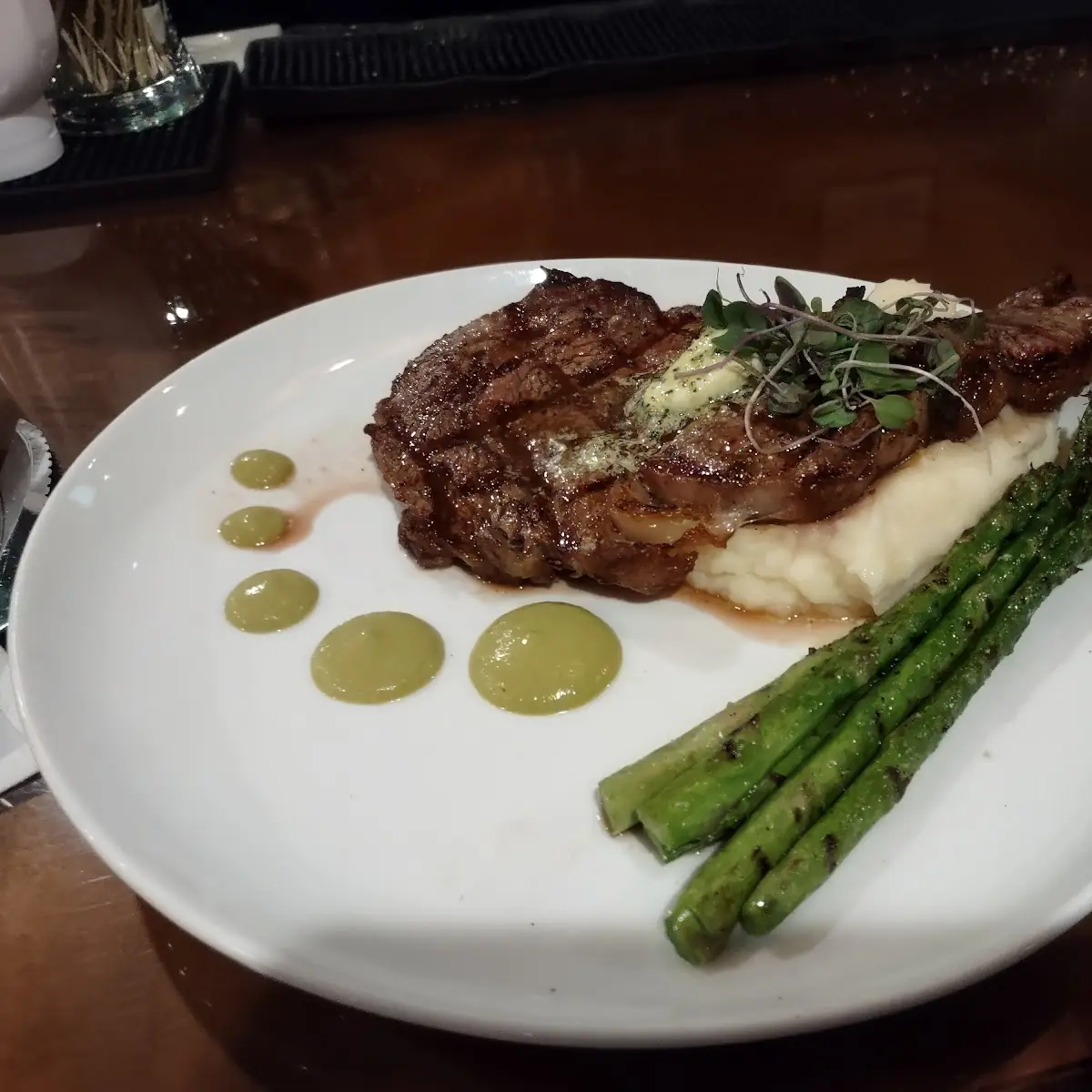 Ribeye Steak with Asparagus