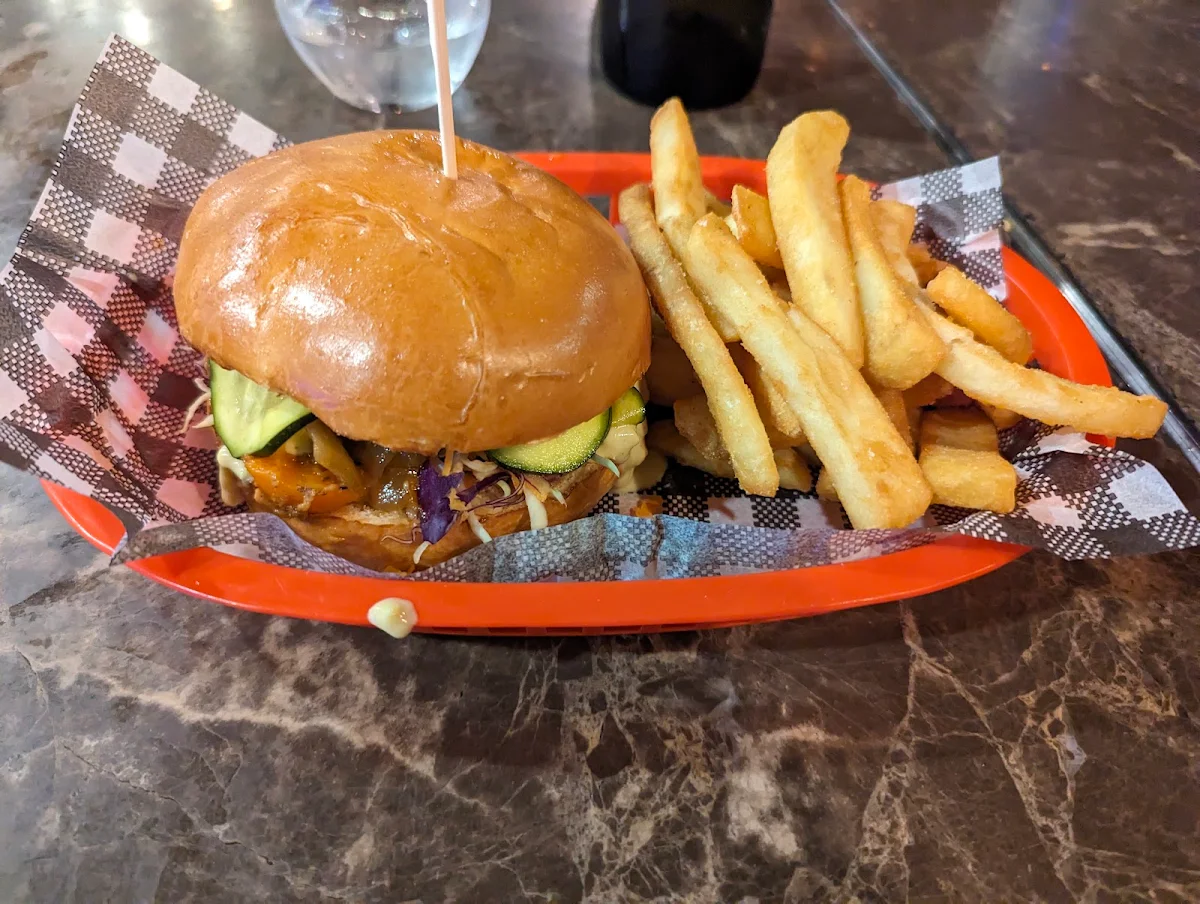 Brisket Burger, Fat Boyz Small Bar