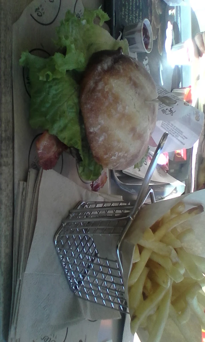 CYT Burger