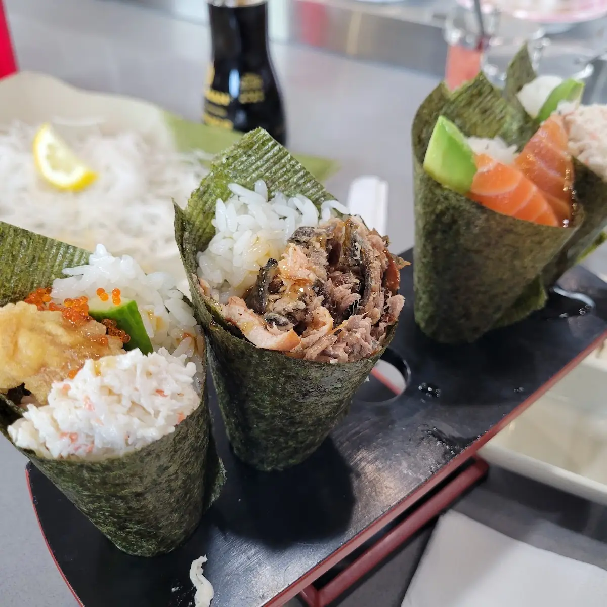 Spicy Tuna Hand