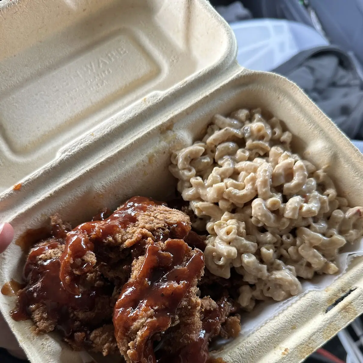 Zu Wings with Pasta Salad