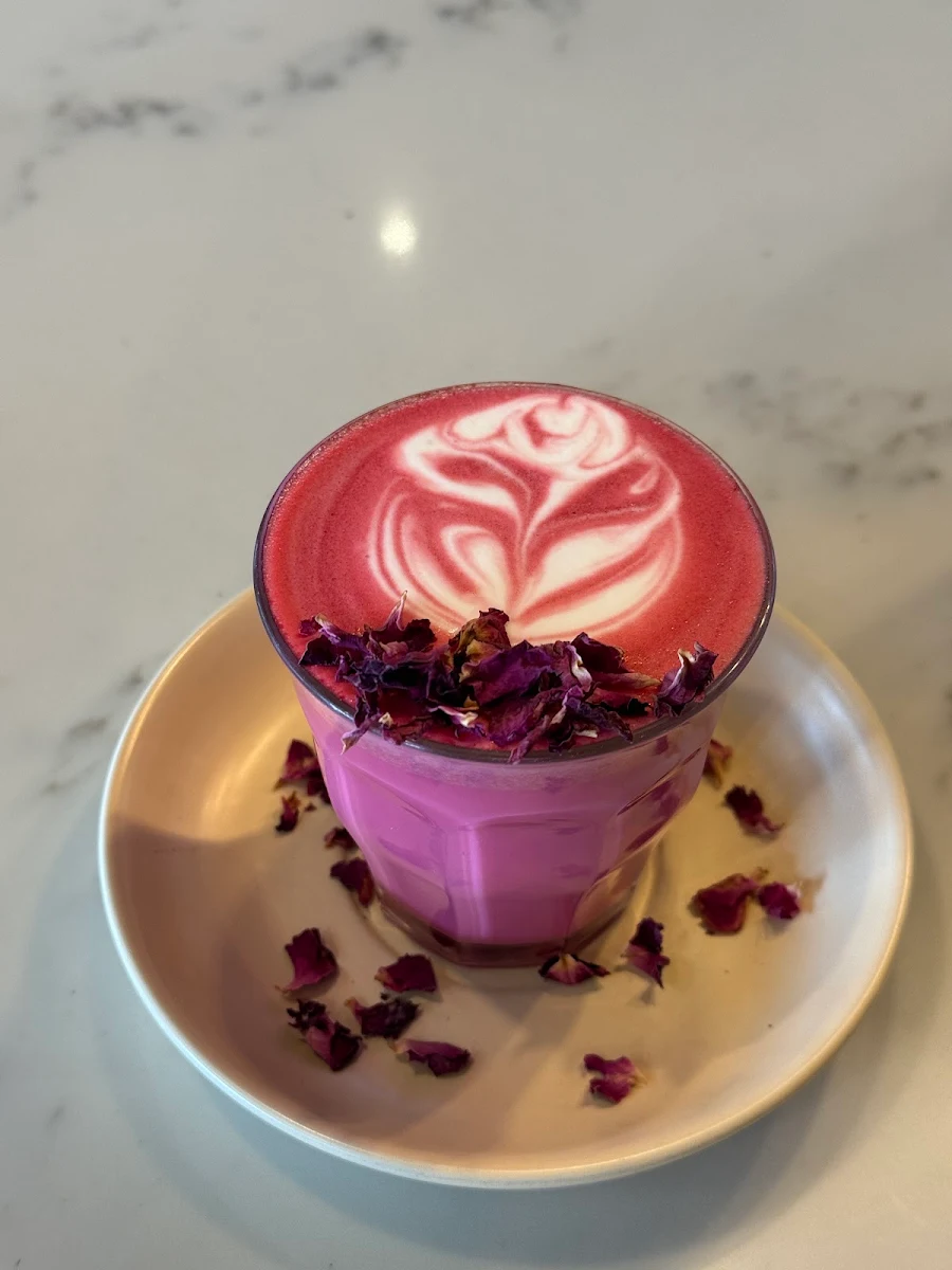 Beetroot Latte, Mister Coppin