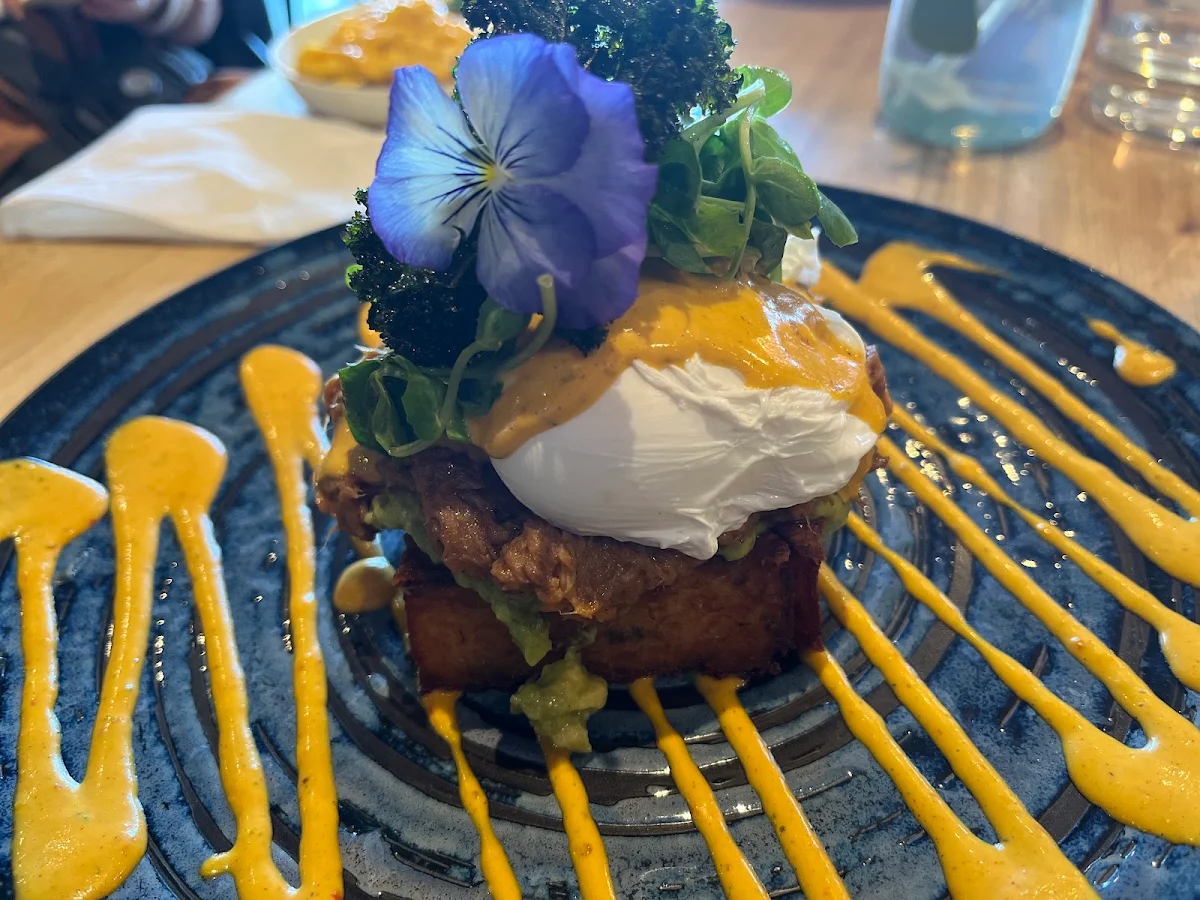 Pulled Pork Benedict, Mister Coppin