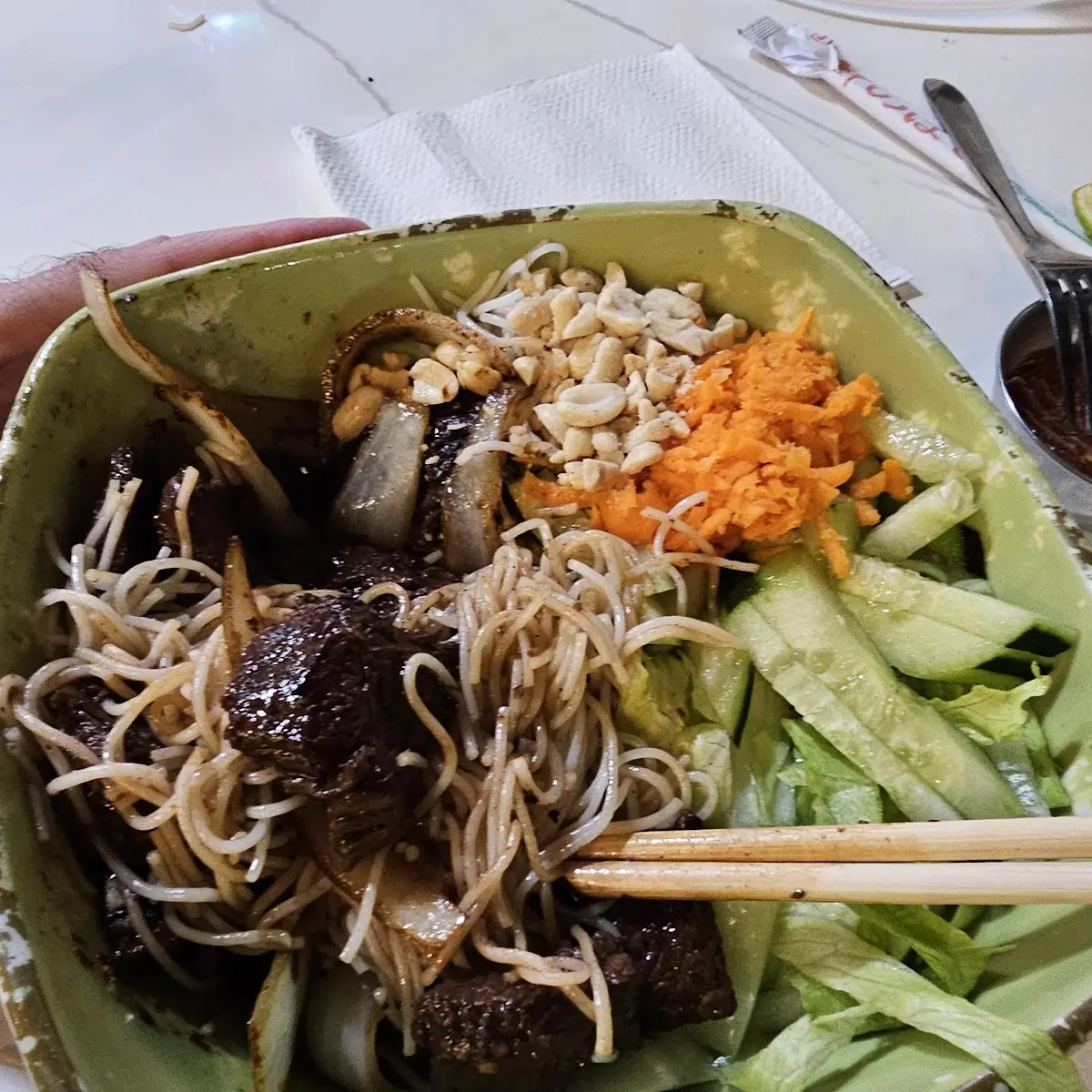 19 Beef Vermicelli Bowl