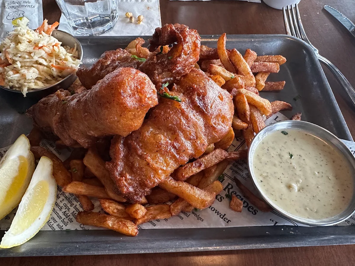Poisson Et Frites À la Bière Fish And Chips With Beer