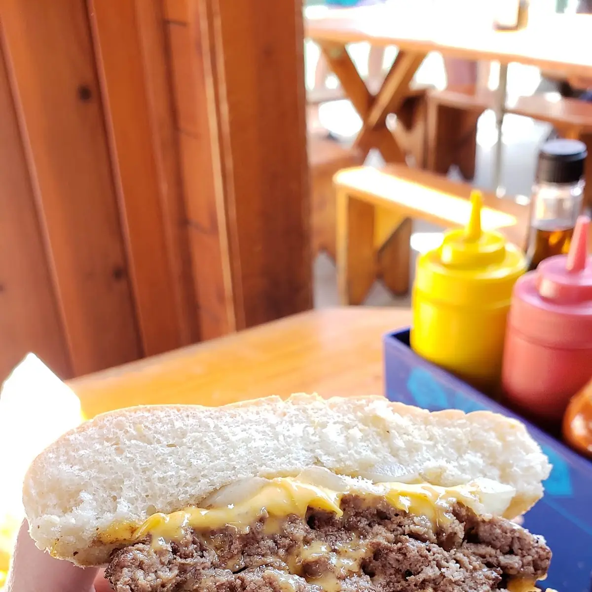 Big Dean's Cheese Burger