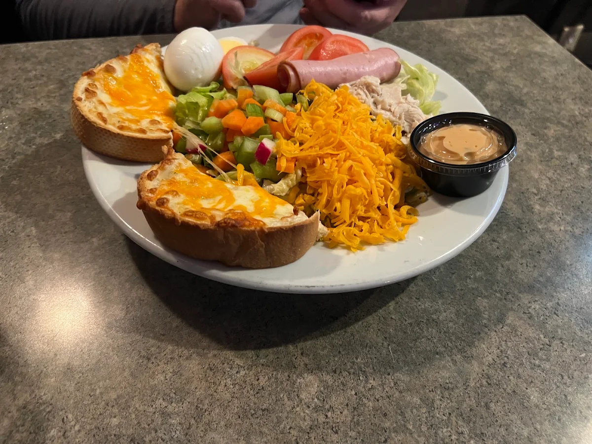 Chiefs Salad, MacLeod's Restaurant & Lounge
