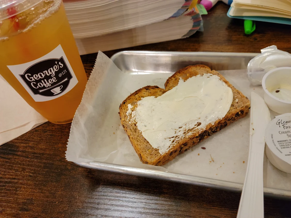 Green Iced Tea Toast and Cream Cheese