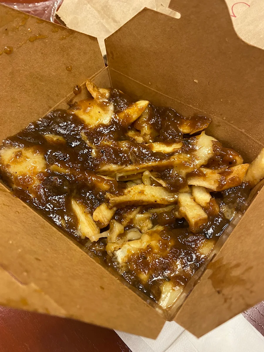 Poutine, Top Gun Burger