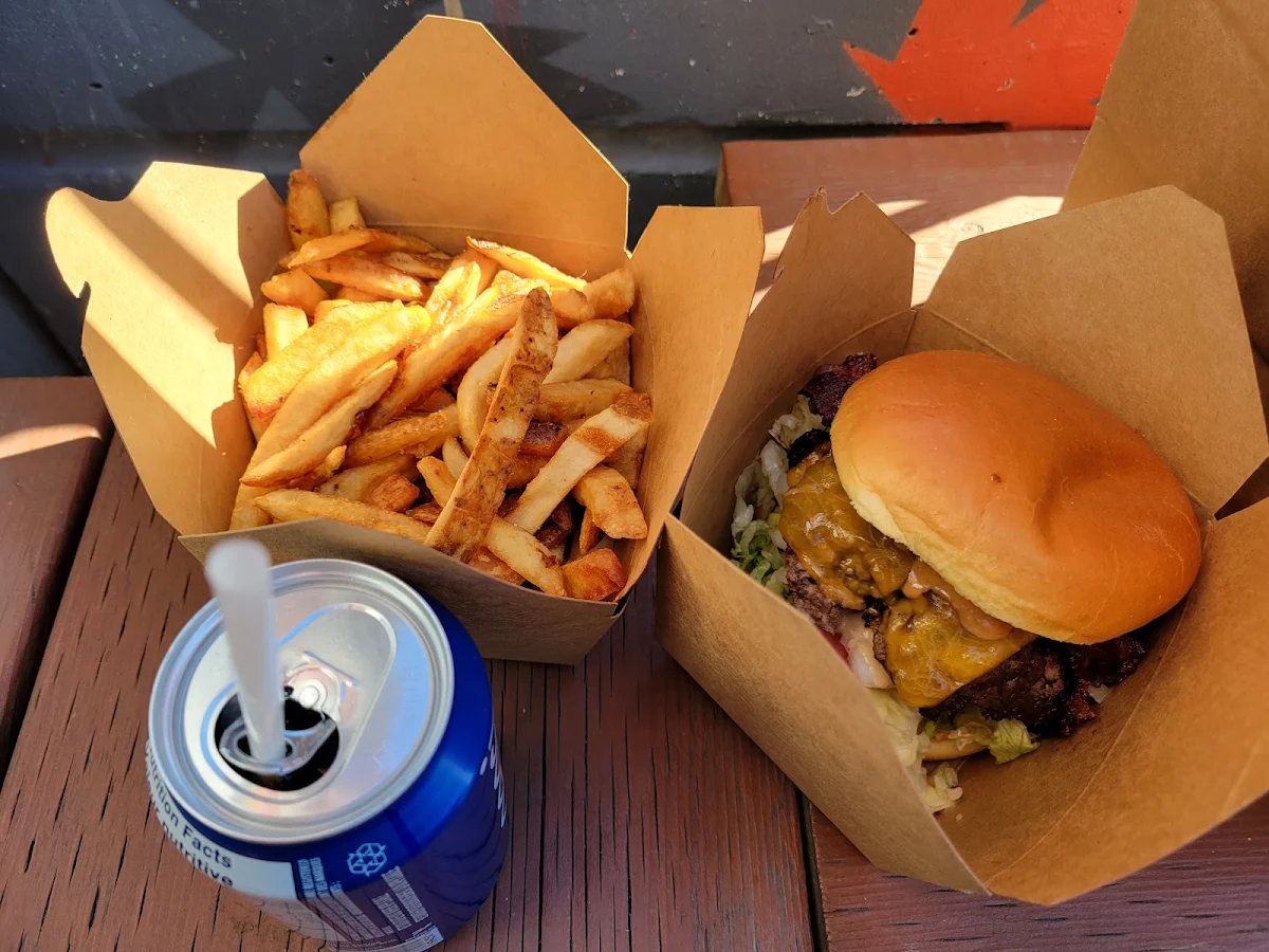 Wildcat Burger, Top Gun Burger