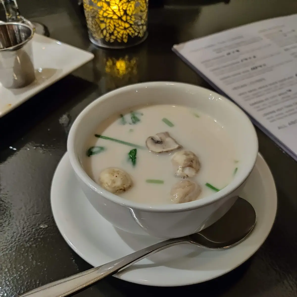Tom Kha
