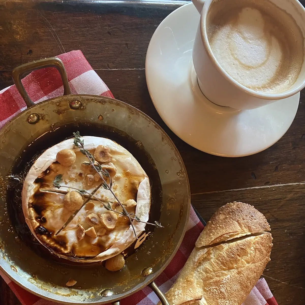 Baked Brie & Baguette