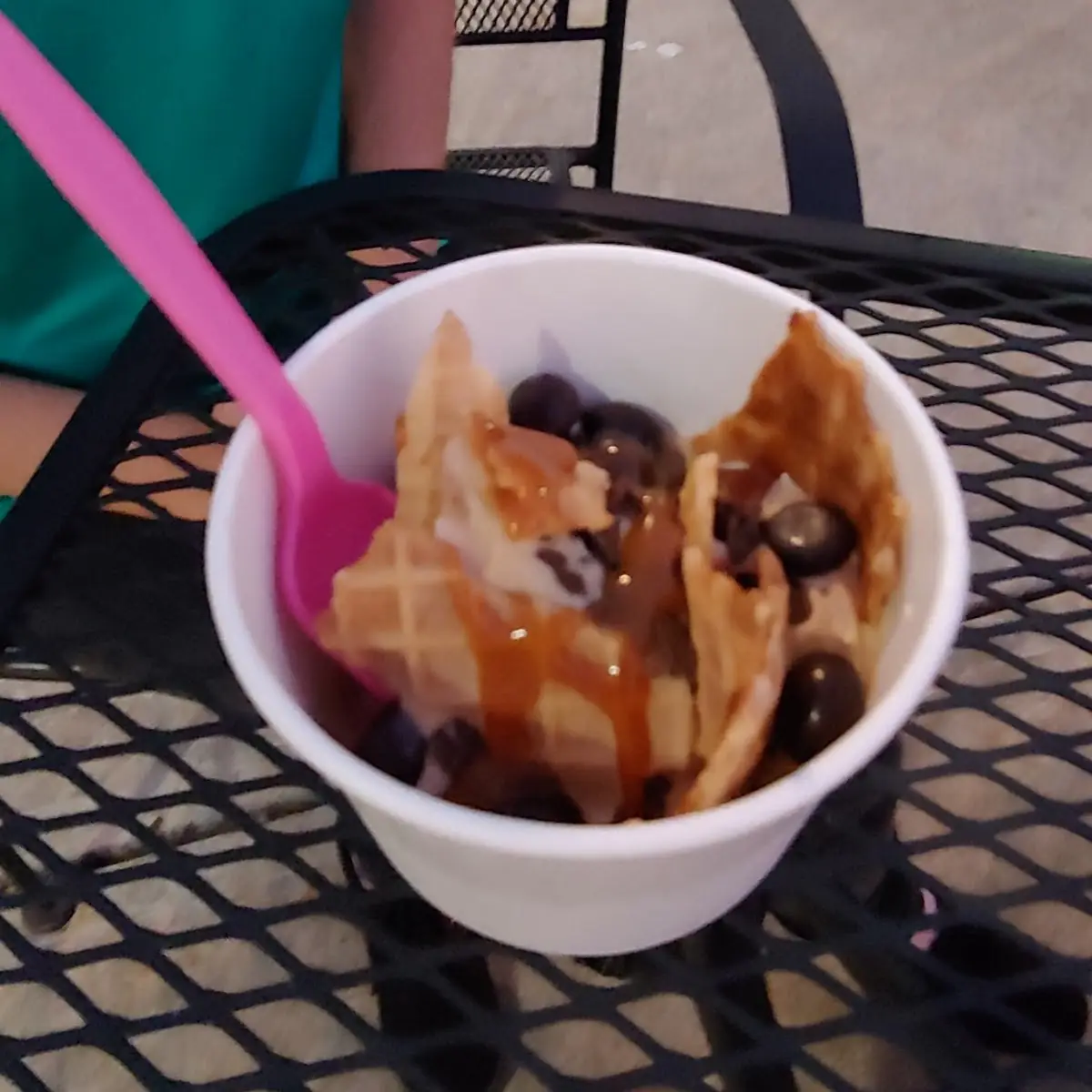 Frozen Yogurt Peanut Butter Flavor with Some Toppings