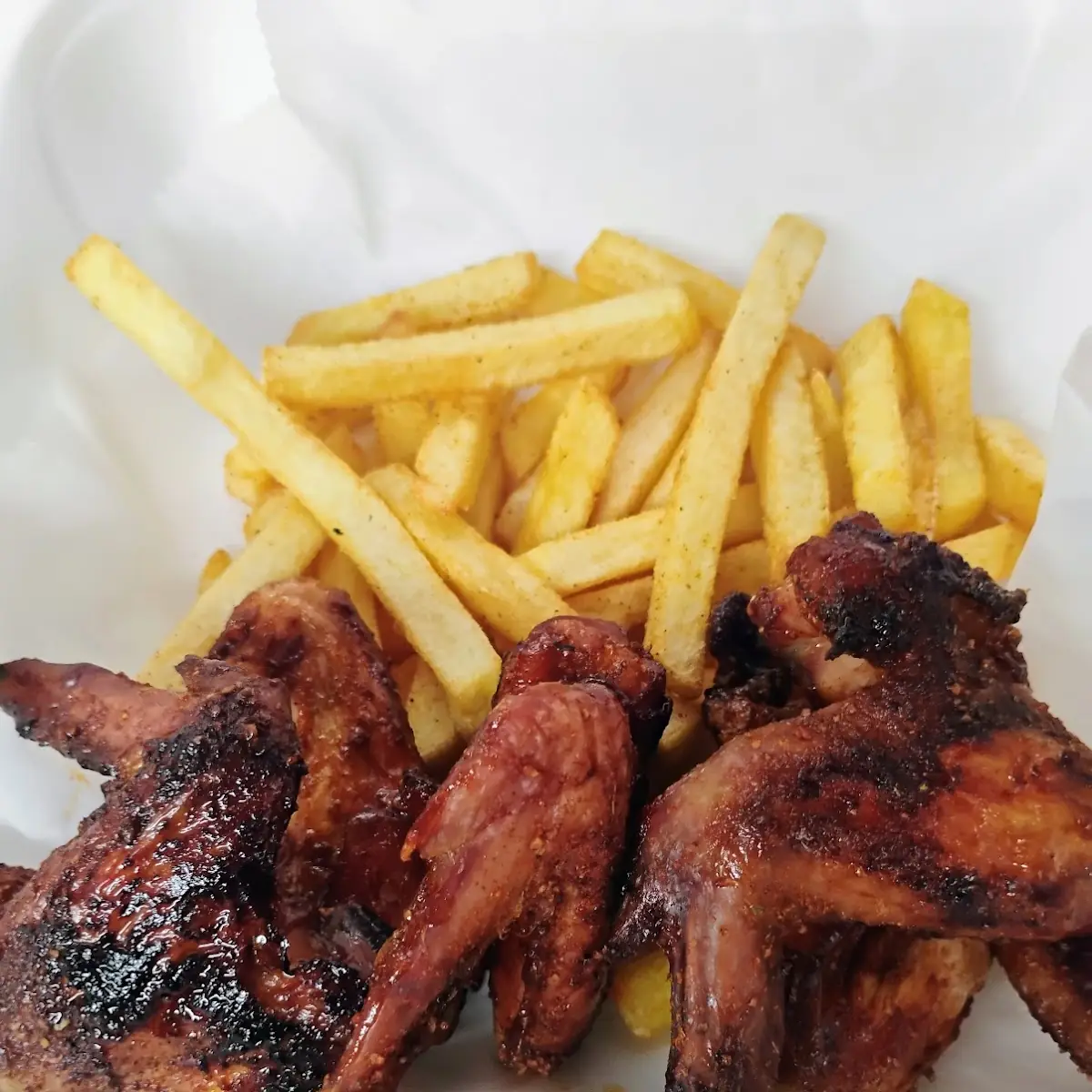 BBQ Wings and Fries