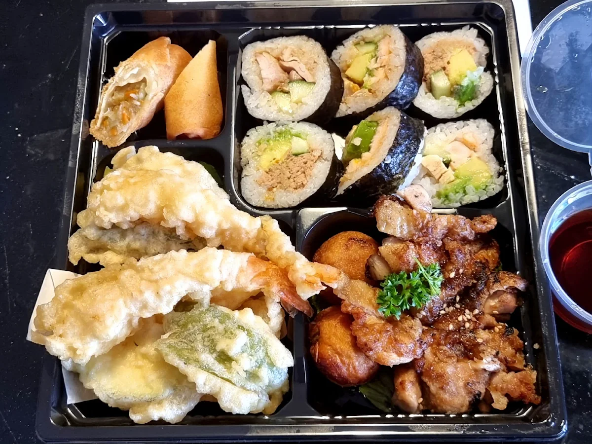 Combination Bento Box, Kai Japanese