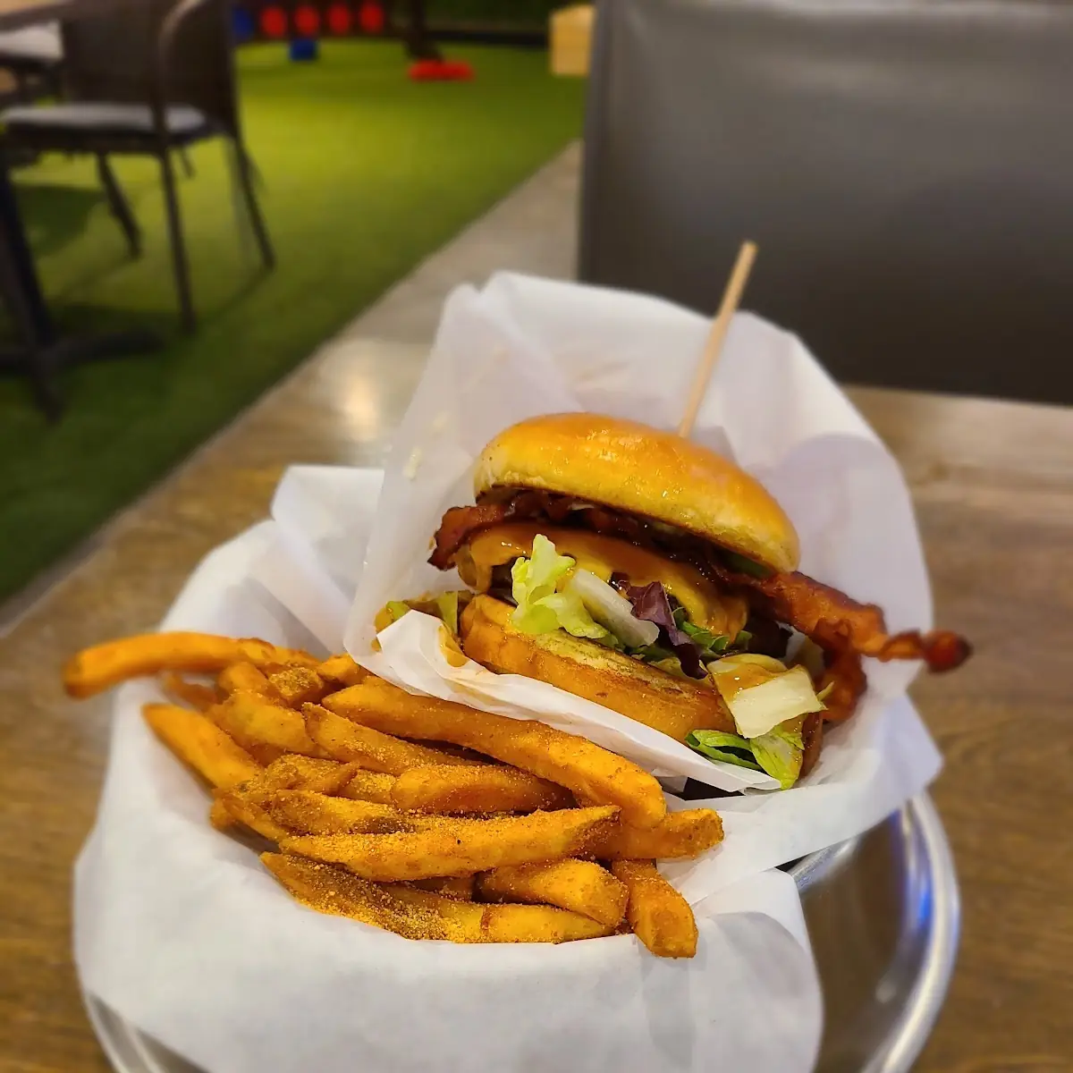 Chili Cheese burger