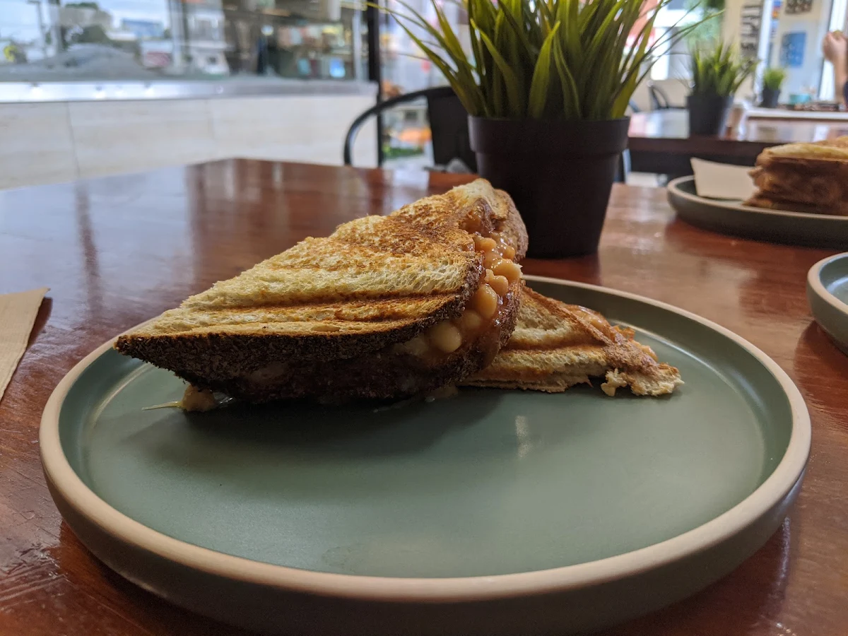 Baked Beans Toastie, Fernz Cafe