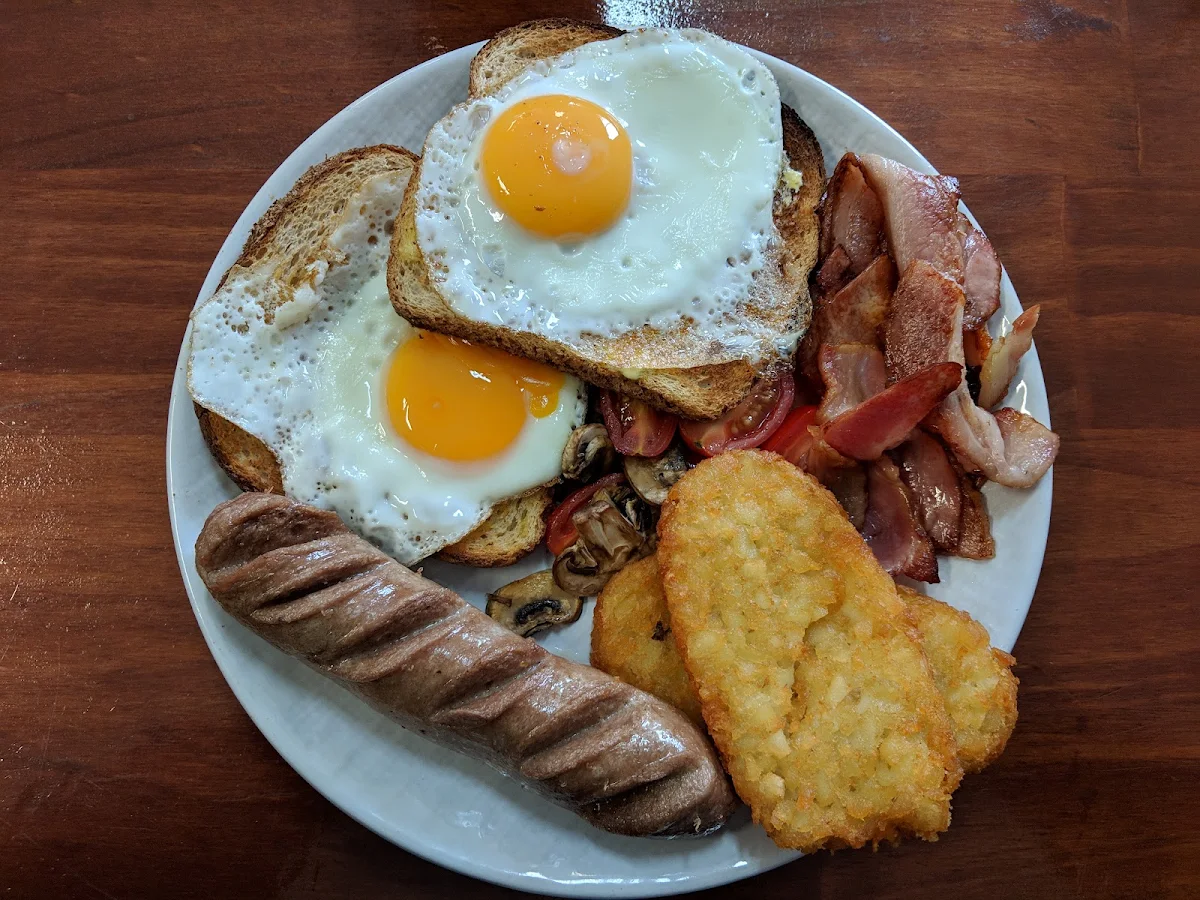 Big Brekky, Fernz Cafe