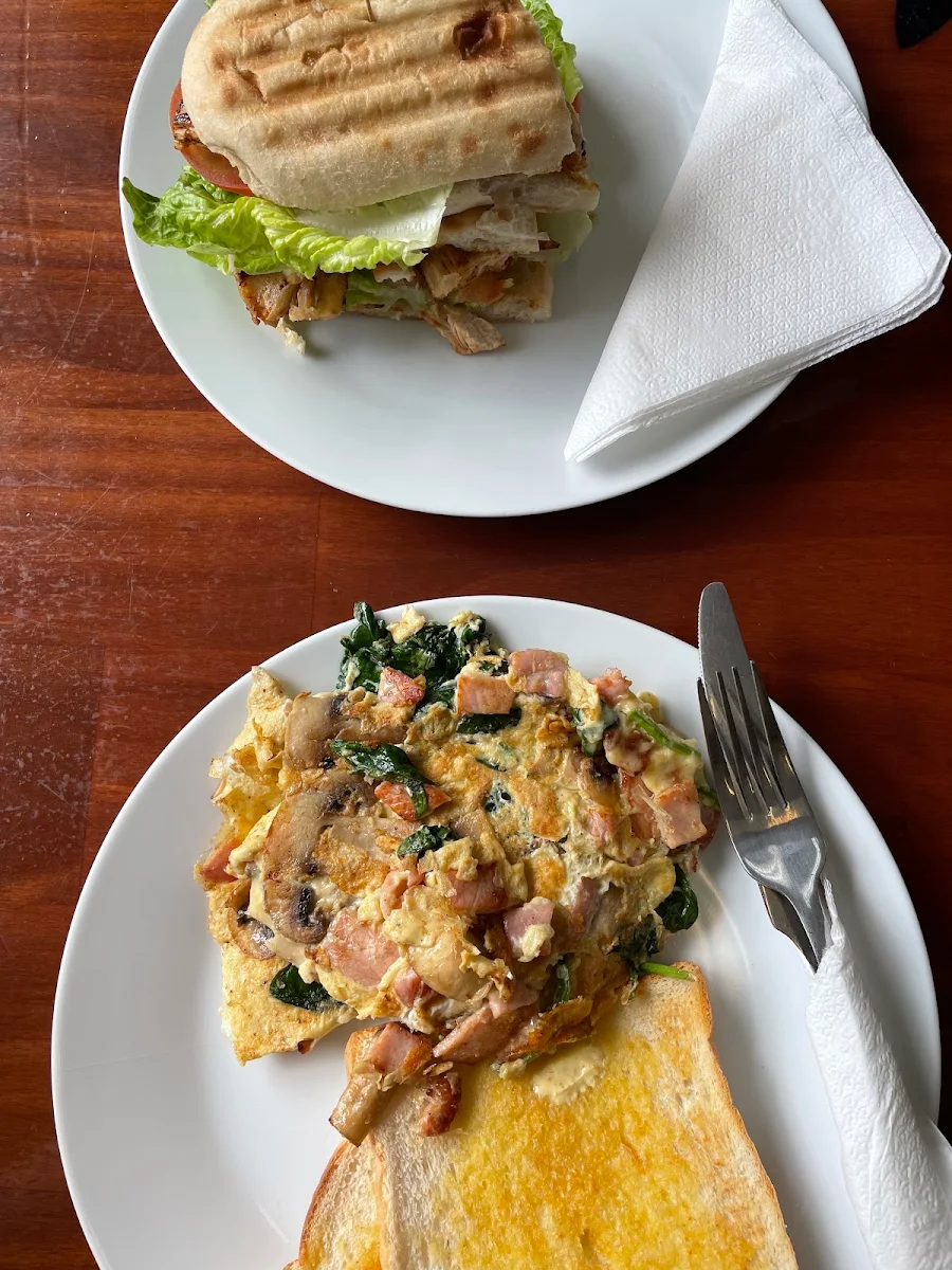 Highlights, Fernz Cafe