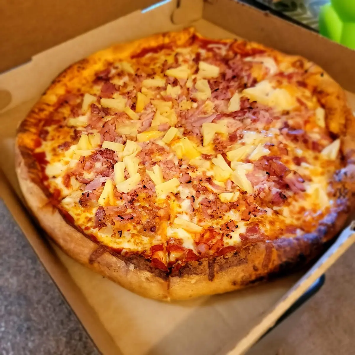 Hawaiian Pizza