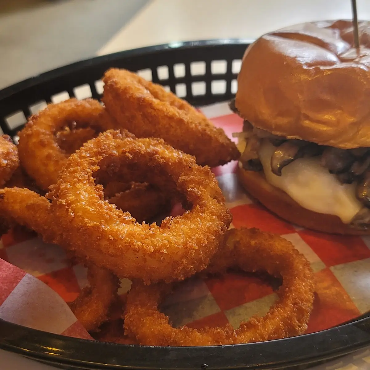 Mushroom Burger w Onion Rings