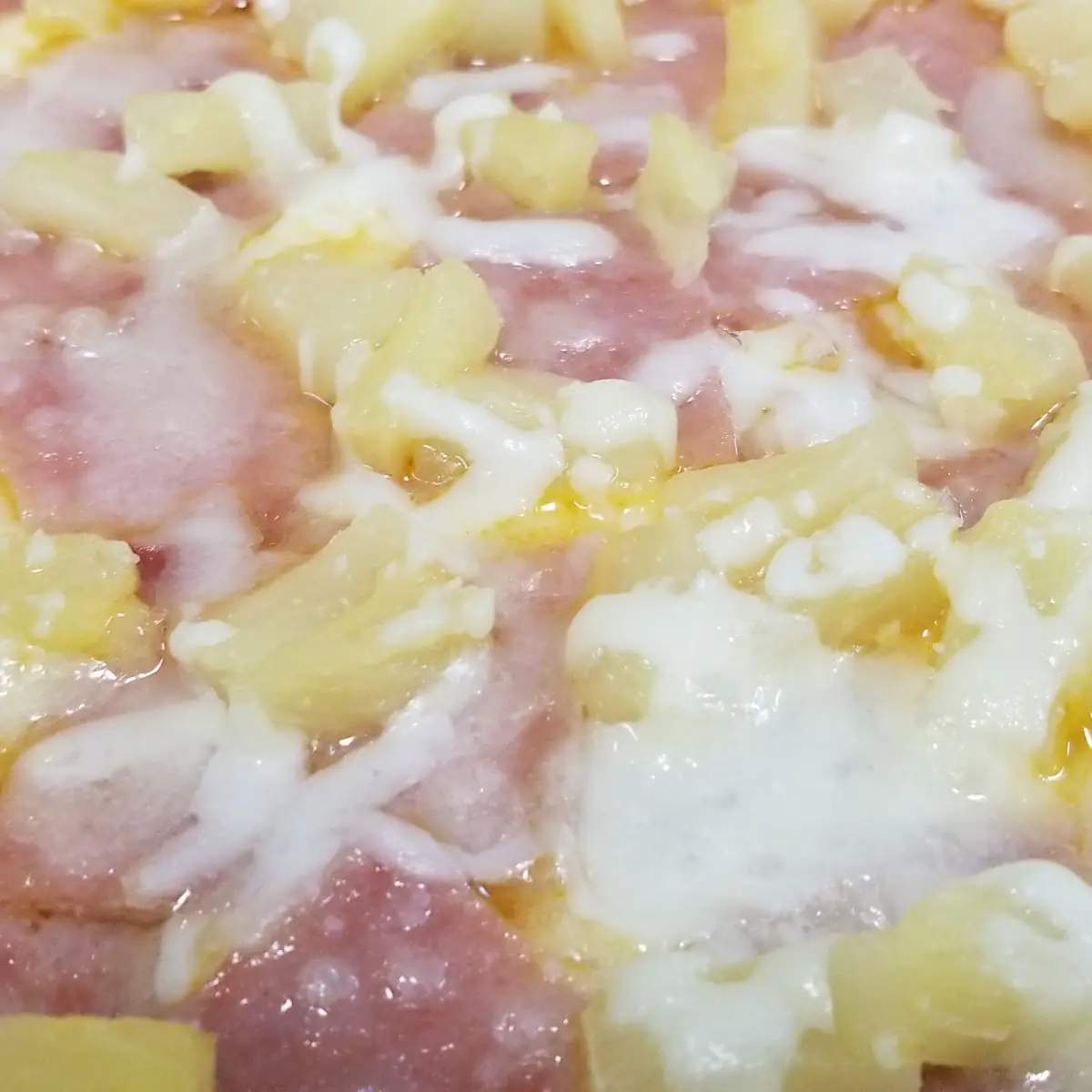 Hawaiian Pizza