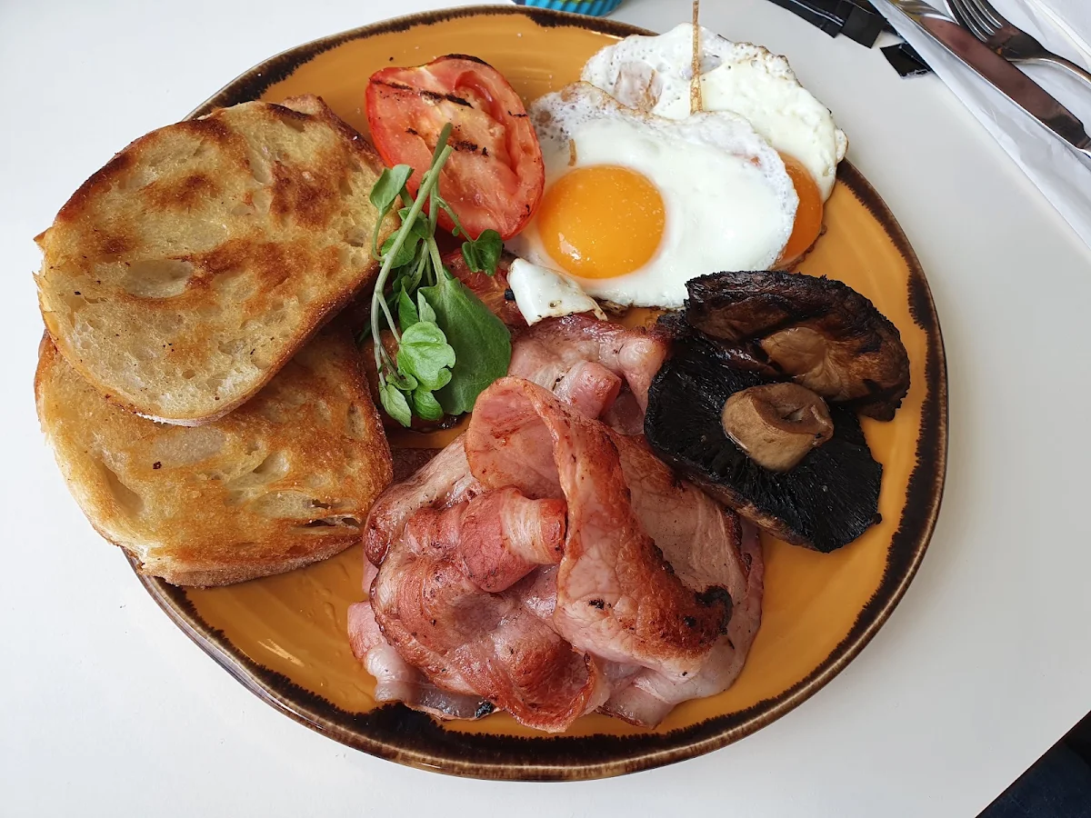 Bacon and Eggs Make Your Own, Picnic Point Toowoomba
