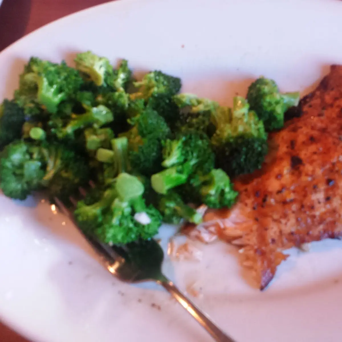 Atlantic Grilled Salmon and Broccoli