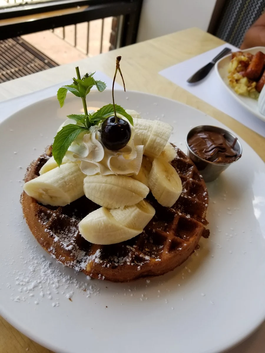 Gaufre Et Chocolatine Dorée, L'Oeuficiel