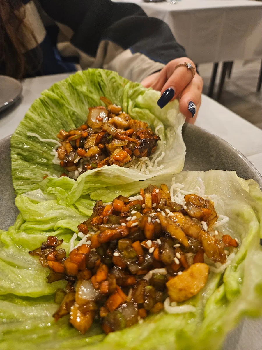 Seafood Song Choy Bow, Yummy House Chinese Restaurant