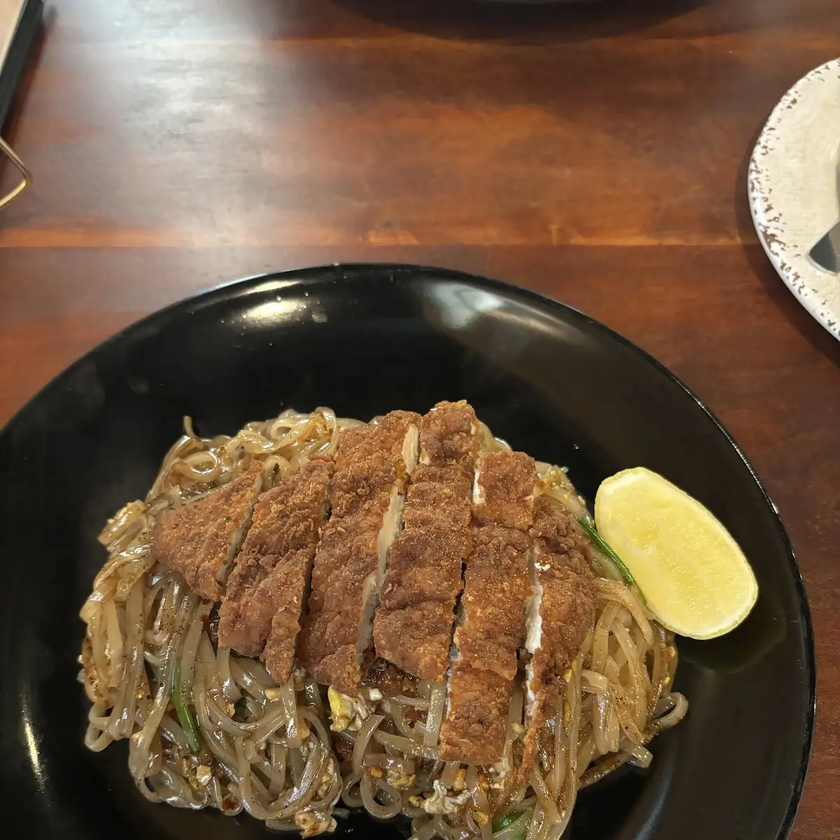 Pad Thai with Crispy Chicken