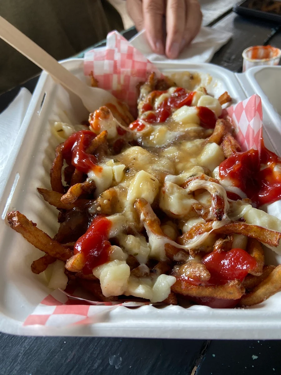 Peak Pickle Poutine, Oh My Cheeses