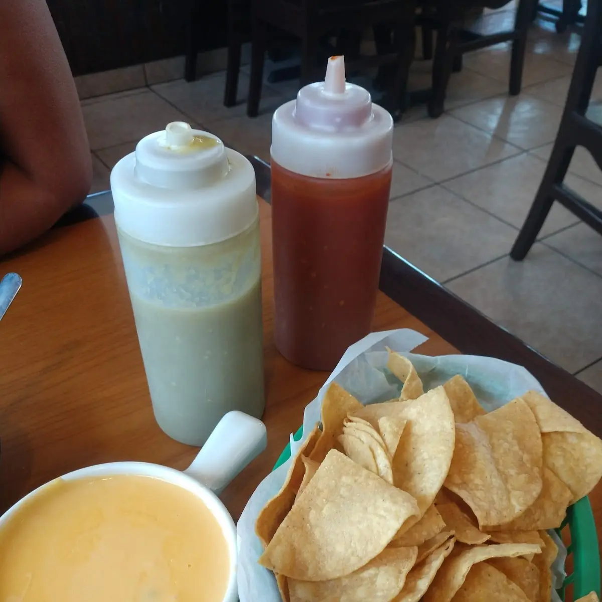 Chips & Queso