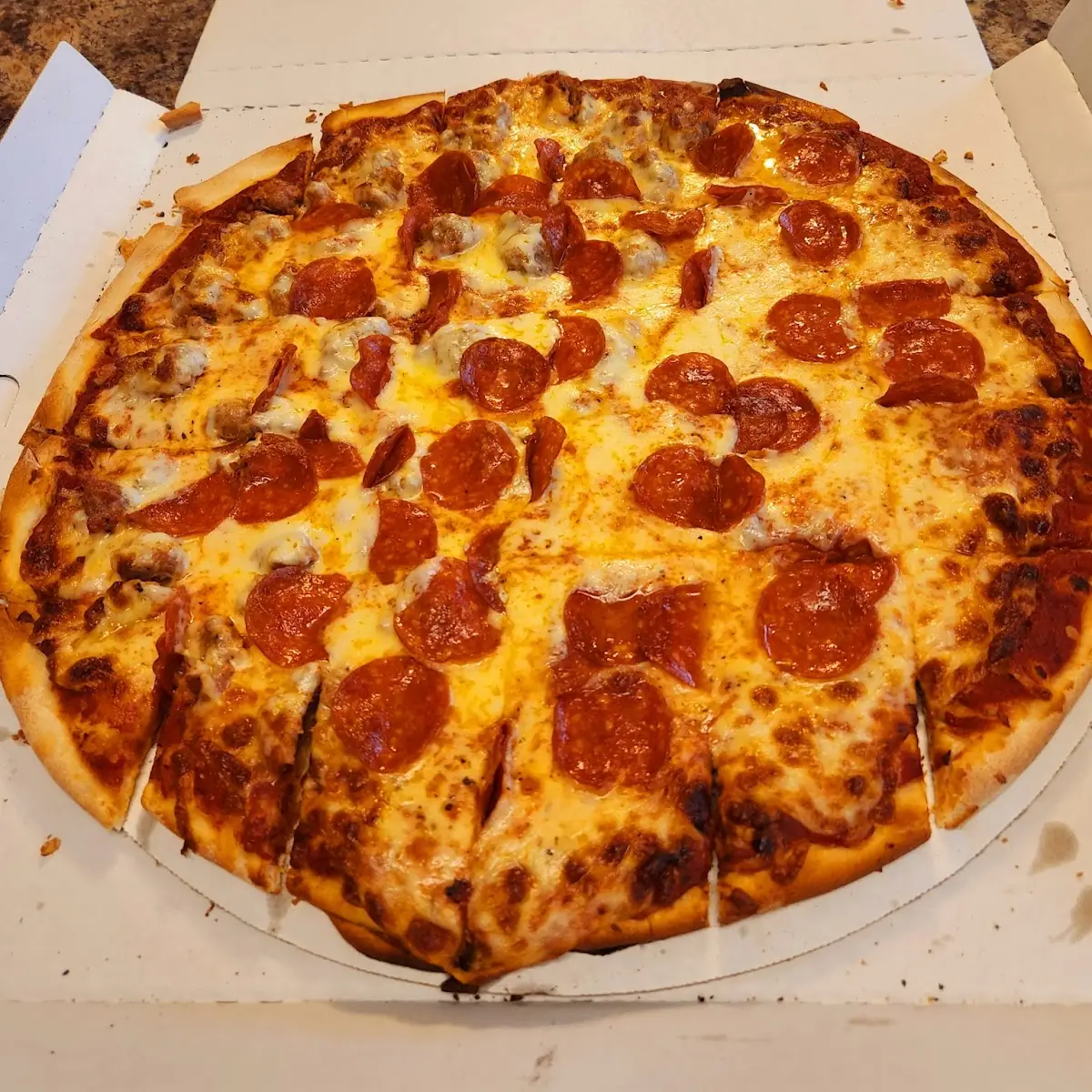 Thin Crust Pizza