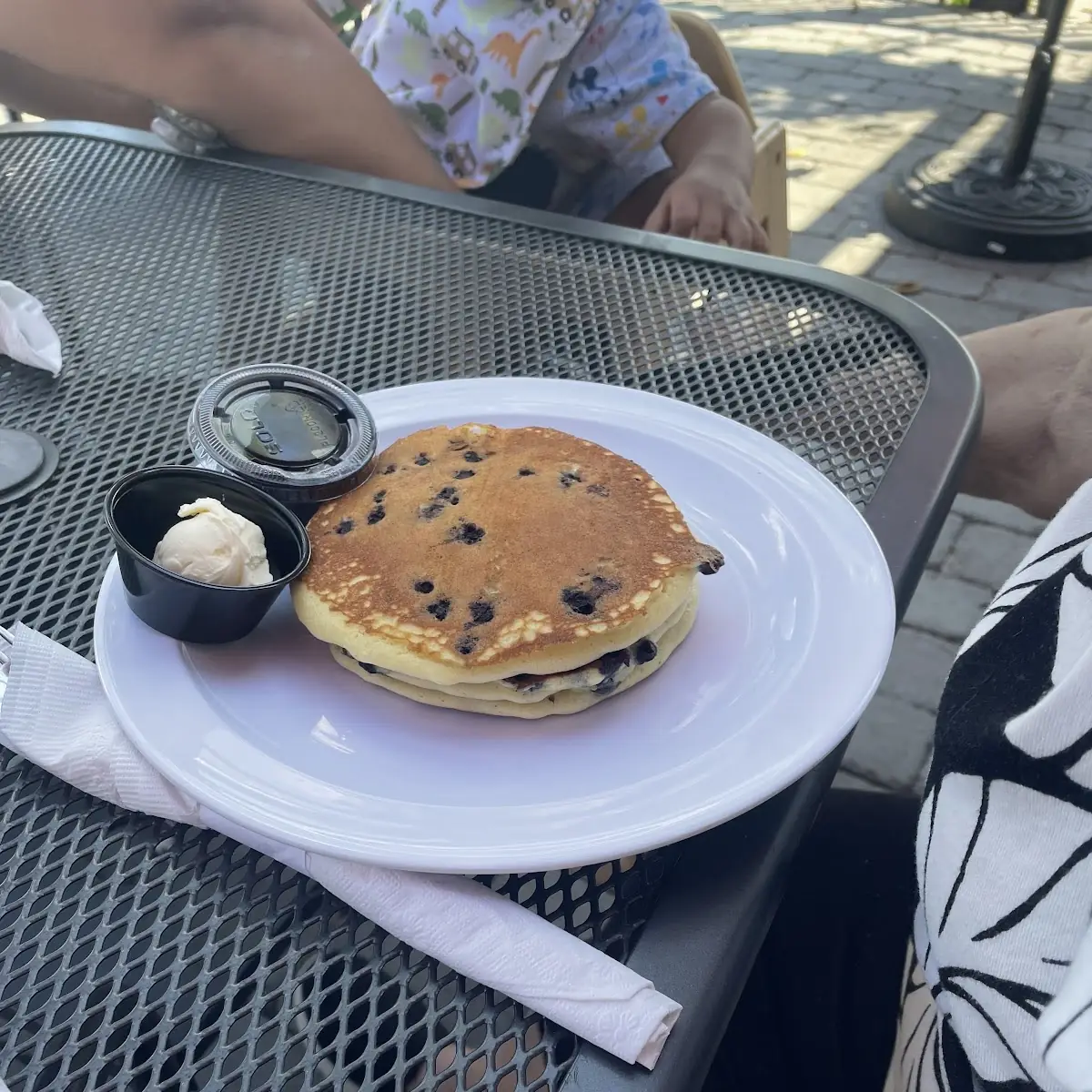 3 Pancakes & 3 Eggs
